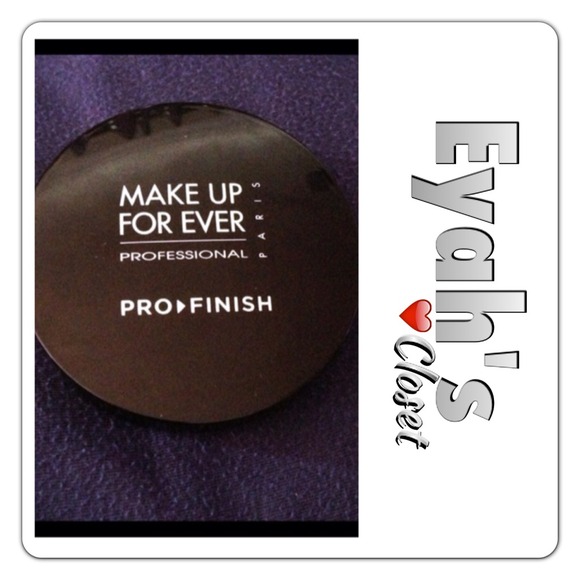 MAKE UP FOREVER PRO-FINISH 127 (golden sand)