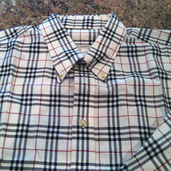SOLD. SOLD!!!!Men's Burberry nova check shirt
