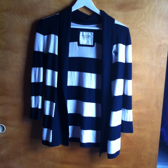 Abercrombie and Fitch cardigan
