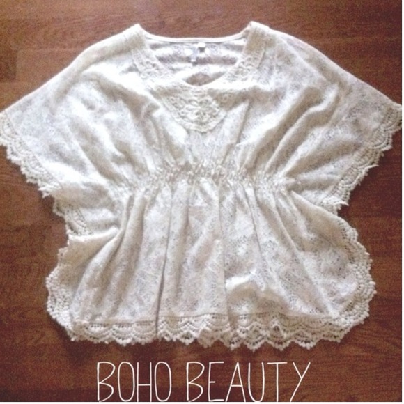 SOLD SOLD SOLD.  Gorgeous Crochet Lace Boho Top