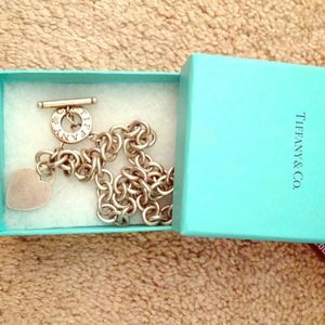Authentic Tiffany's toggle heart necklace