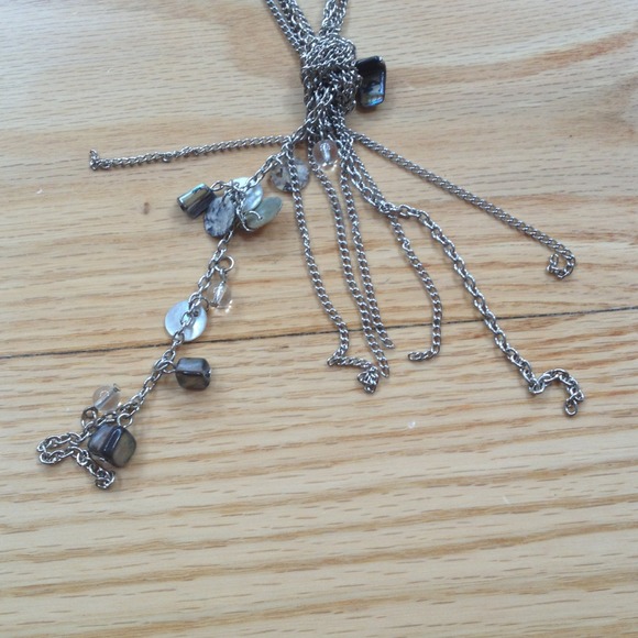 NWOT Earring and Necklace Set - Picture 2 of 4