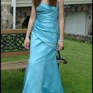 David's bridal bridesmaid/prom dress in color Pool