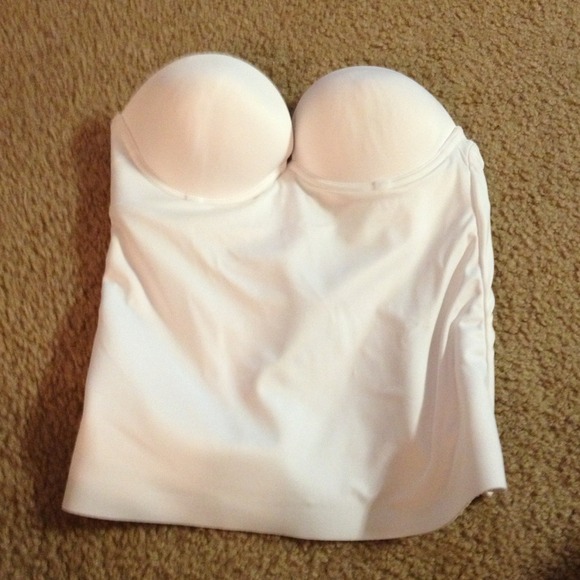 * RESERVED * Strapless white corset.
