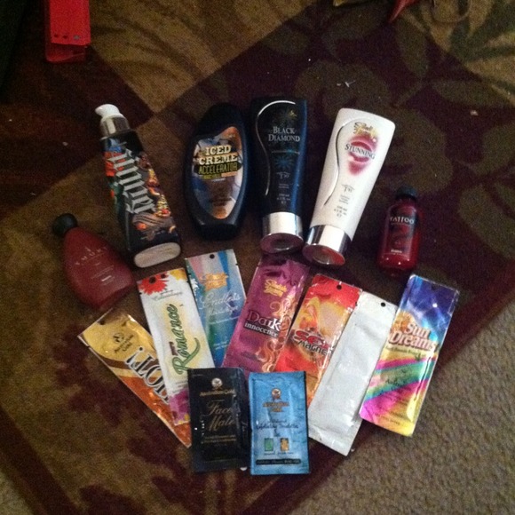 tanning lotion set.