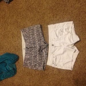 2 American eagle shorts