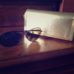 Nwt tory burch aviator sunglasses