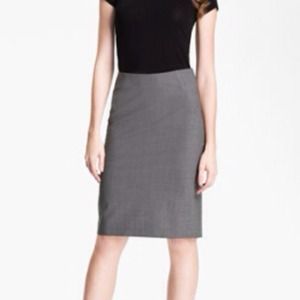Theory 00 Light Gray Pencil Skirt