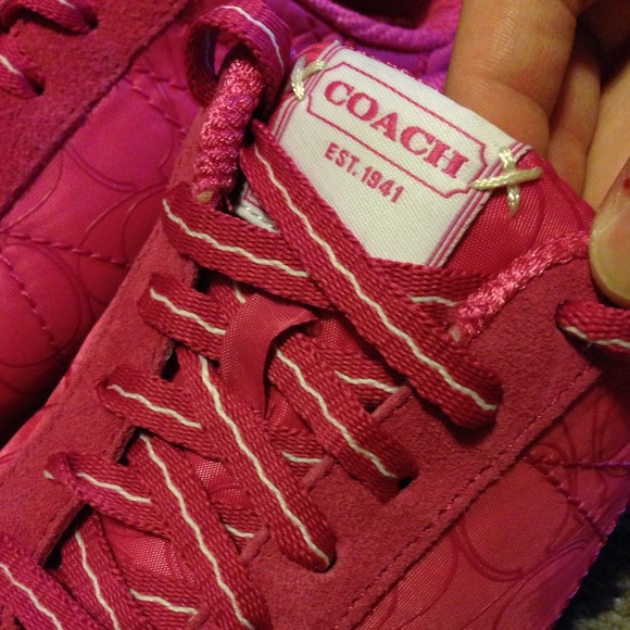 Pink coach shoes 🎀 SOLD ! - Picture 3 of 4