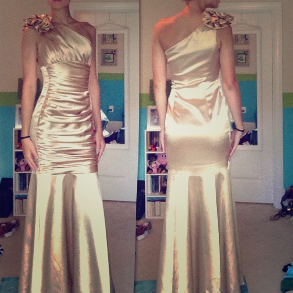 Jessica McClintock Gold Mermaid Gown - Picture 1 of 3
