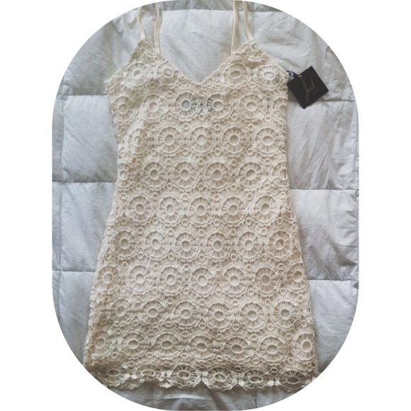IVORY CROCHET DRESS.