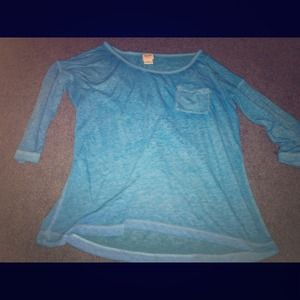 Make an offer👍Baby blue 3/4 shirt