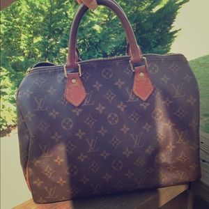 Authentic Louis Vuitton Speedy 30 date code SD0060