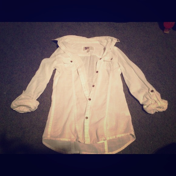 Make an offer👍Cute white button up