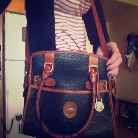 DOONEY AND BOURKE ALL WEATHER LEATHER PURSE