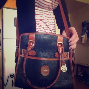DOONEY AND BOURKE ALL WEATHER LEATHER PURSE