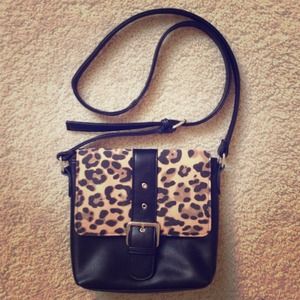 SOLD❗Leopard Print Crossbody Bag