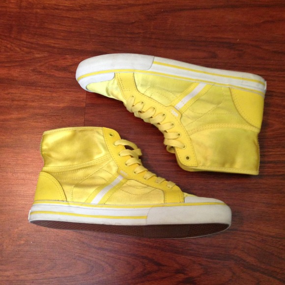 Hi-Top Retro Vans