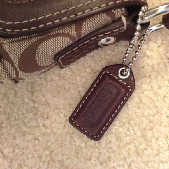 Authentic coach purse brown - Picture 2 of 3