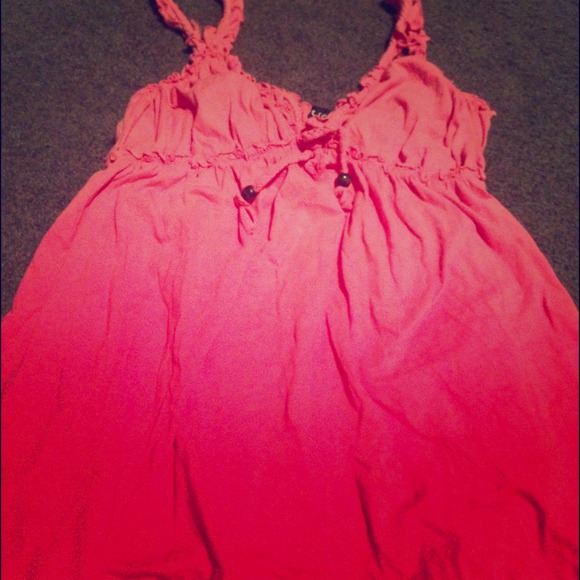 Make and offer👍Pink ombré shirt!