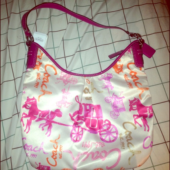 Coach poppy collection brand new medium size purse