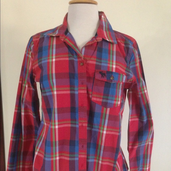 New A&F plaid long sleeved top
