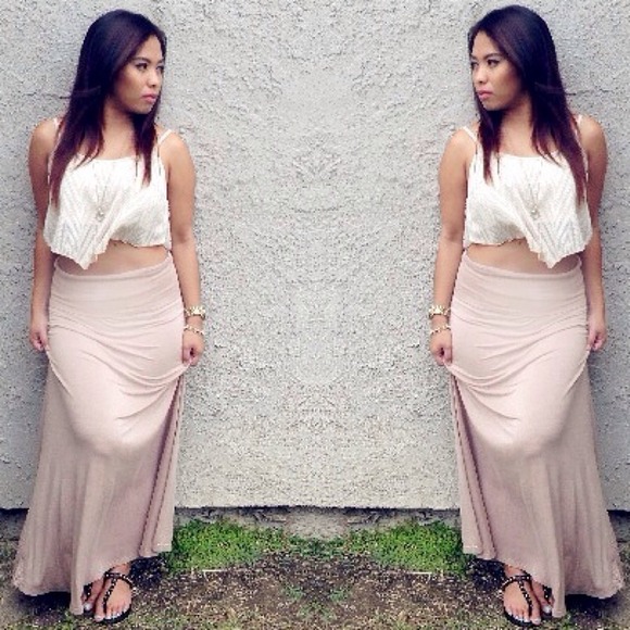 ❌SOLD❌ Nude Knit Maxi Skirt