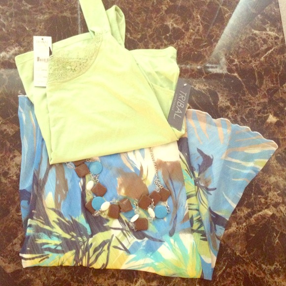 New with tags and perfect for summer!