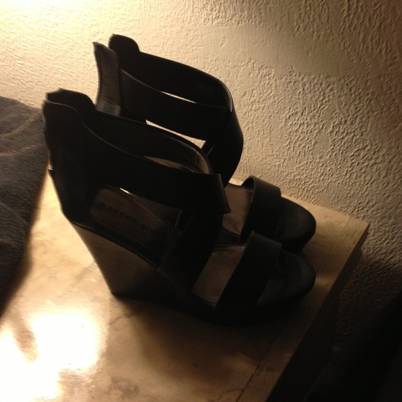 Black wedges - Picture 2 of 4