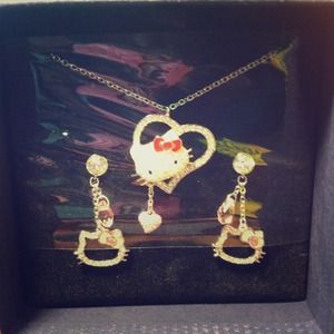 Diamond Hello Kitty Necklace and Earring set