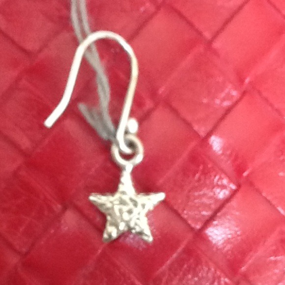 Silver Star Earrings - Picture 3 of 3