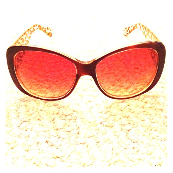 Brown sunglasses