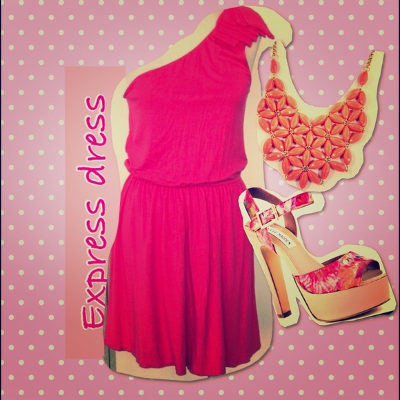 Dresses & Skirts - Coral Express one shoulder dress