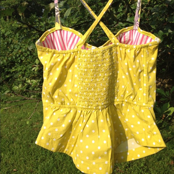 Hollister bright yellow-green polka dot top. - Picture 3 of 4