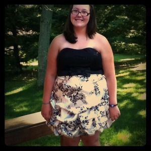 Strapless Black and White dress!!