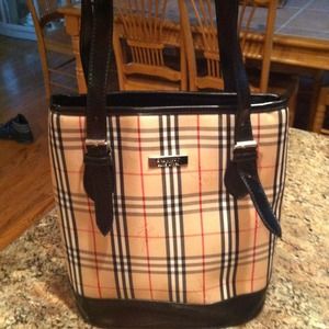 Trade @gigiway Burberry, Cowboys watch and bag