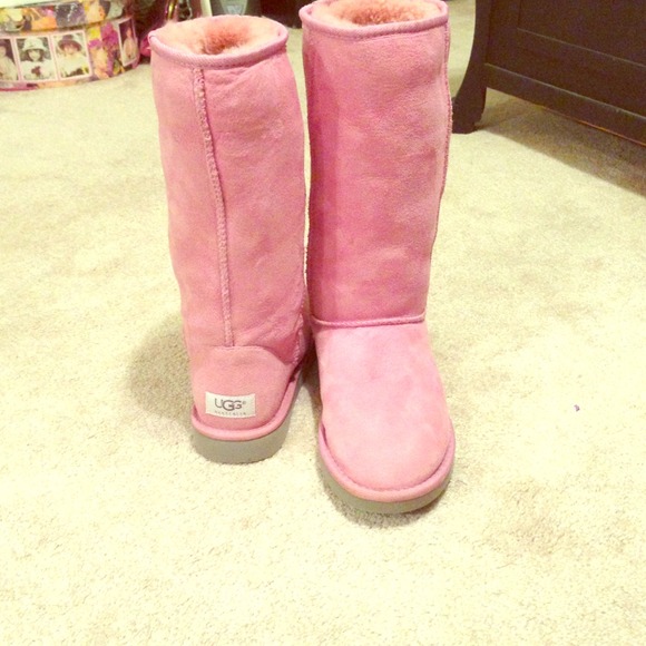 🚫On hold🚫 Pink Ugg Boots