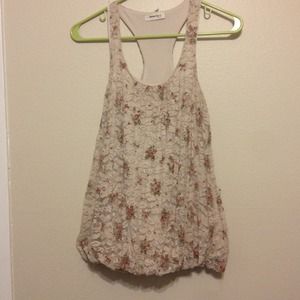 Poofy lace razorback tank