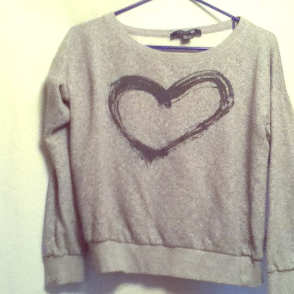 Forever 21 heart sweater