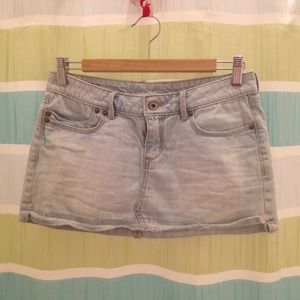 💋on SALE💋 Guess vintage denim mini skirt