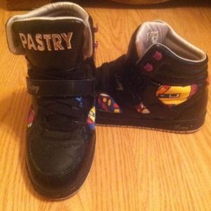 Size 7.5 pastry women's shoes