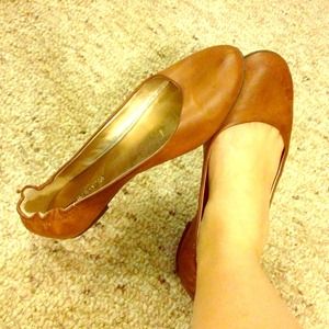 Brown flats & Mint Earrings for @thelalaums 🎀