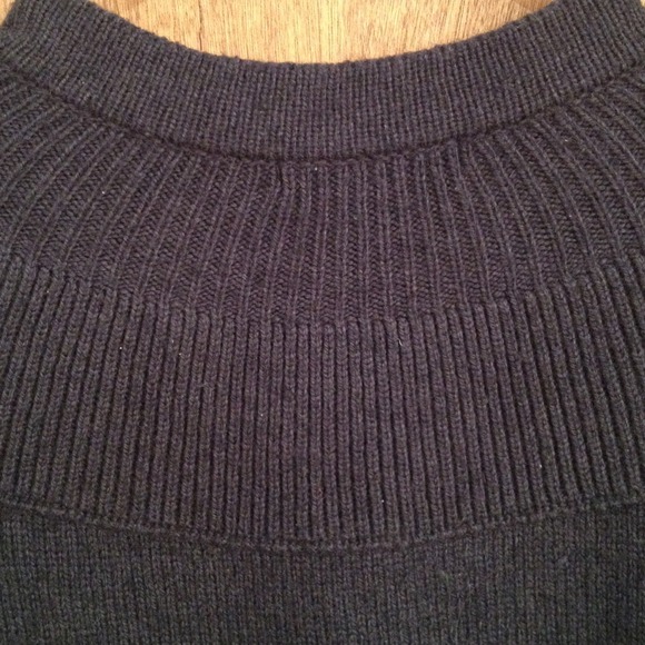 Warm sweater - Picture 2 of 4