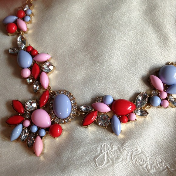 JCREW flower love necklace. MUST-SEE! NEW! - Picture 2 of 4