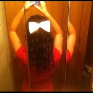 White lace clip on bow