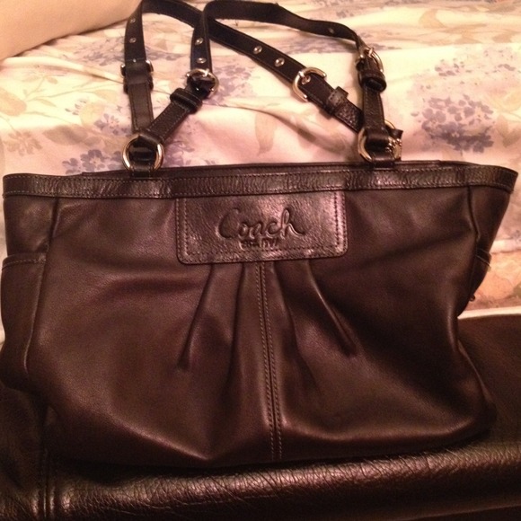 Coach Handbags - Coach Black Leather Casual Purse