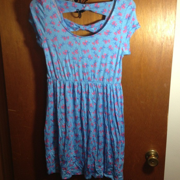 SOLD!!! Modcloth A Lark in the Park Dress