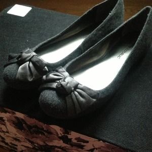 Bow ballet flats