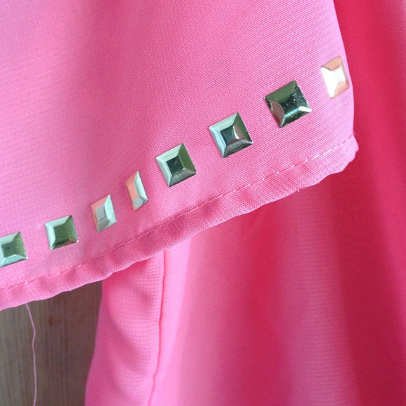 Studded pink sheer top💖🎀BUNDLED🎀 - Picture 3 of 4