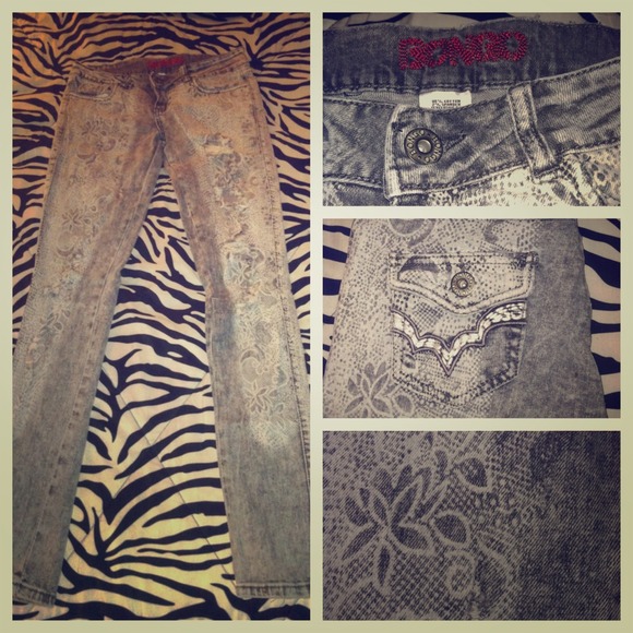 A pair of floral designed "ripped" BONGO jeans.